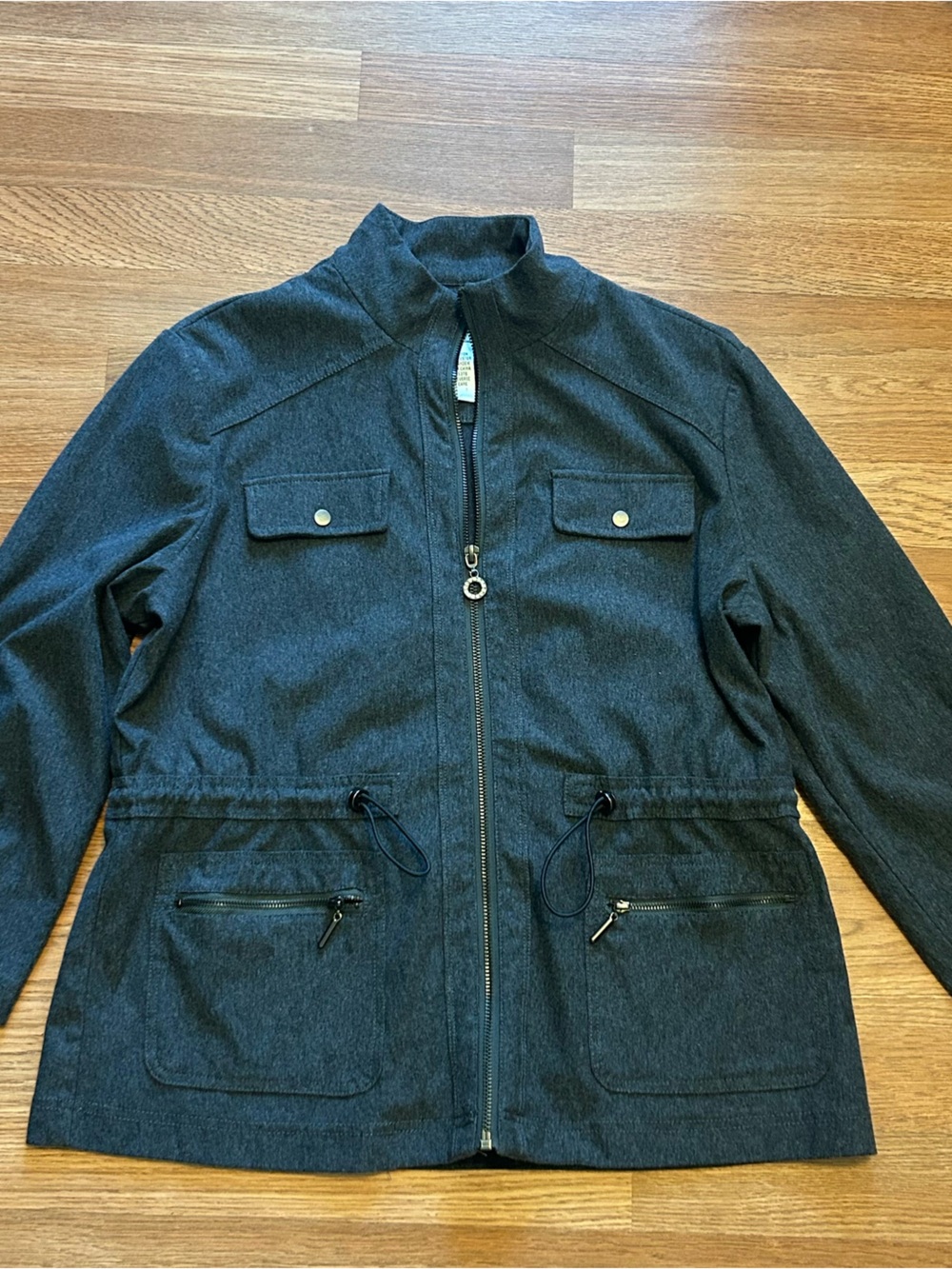 Women’s Utility Jacket in Charcoal Gray with Zip Front multiple pockets.Size MP